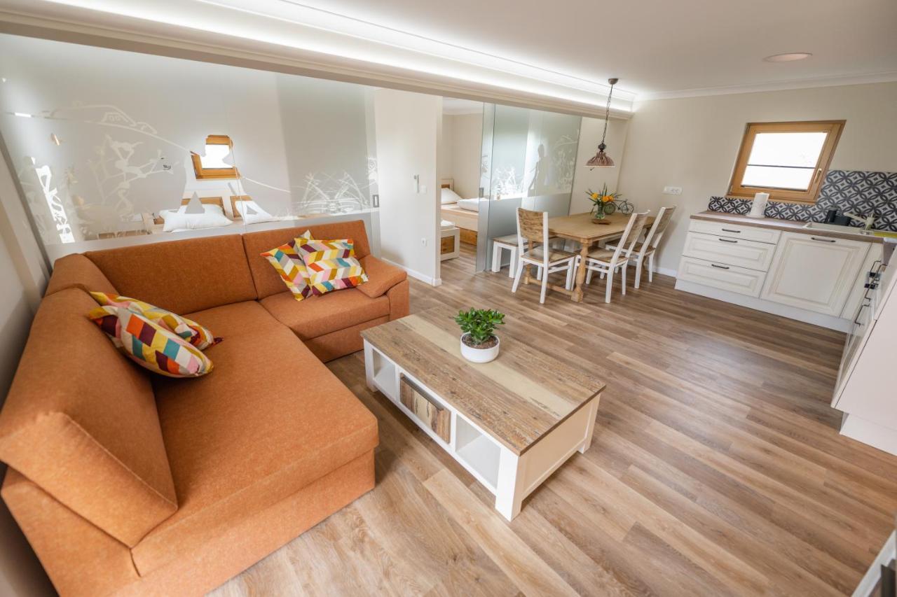 Holiday Home Virida, App Leopold III Ivancna Gorica Exterior foto
